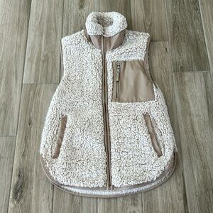 Abercrombie & Fitch vest